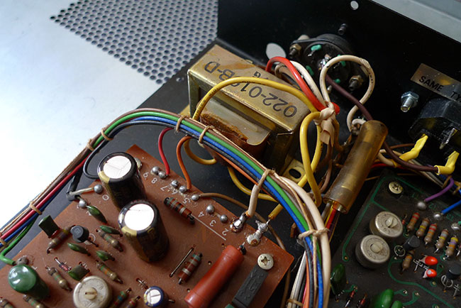 TR77 power supply