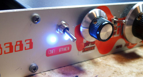 Freebass MB33 power switch