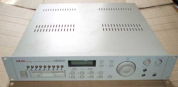Circuitbenders - Circuit Bent Akai S2000 sampler